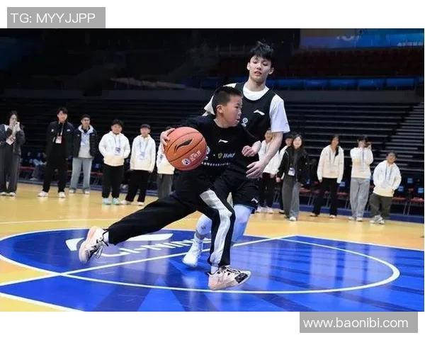 徐杰：从青涩少年到篮球场上的闪耀明星之路与成长故事
